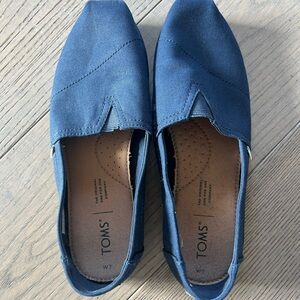 TOMS Navy Canvas Slip-On Shoes